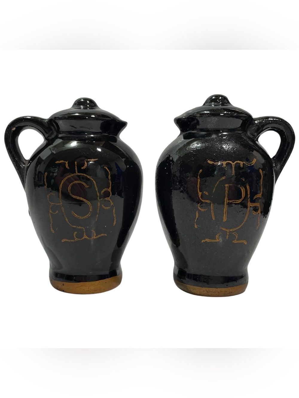 Vintage 1950s Redware Black Jugs Ceramic Salt and Pepper Shakers - Made in Japan